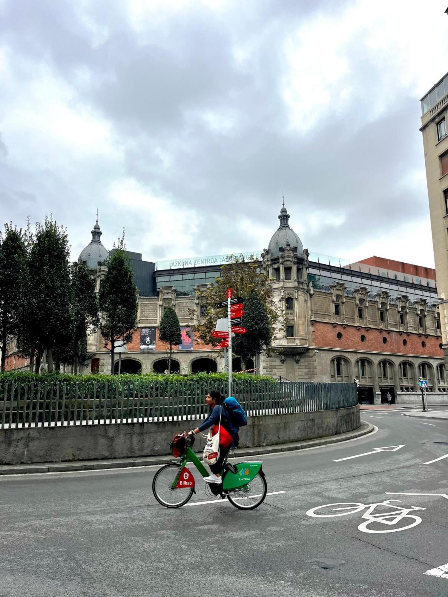 Piso En El Centro De Bilbao, Frente A La Alhondigaアパートメント エクステリア 写真